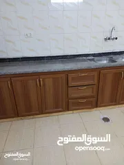  1 شقة للايجار 3 غرف موقع هادئ و قريب من الخدمات