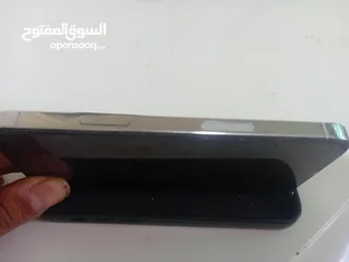  3 ايفون 12 pro جيجا 128 البطاريه 88 الجهاز نظيف جدا بس مكسور الباك الخلفي بخصملك من سعر الجاهز