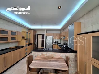  3 شقة طابق ثاني للايجار في خلدا بمساحة بناء 220م