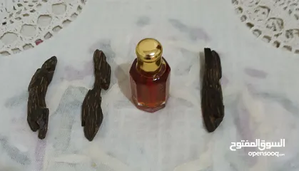  8 Orijinal amber yağı, 15 yıldan fazla yıllanmış ((depo  دهن عنبر اصلي معتق (( مخزن )) اكثر من 15سنه