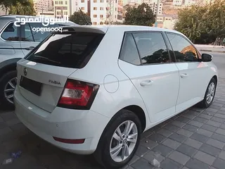  7 سكودا فابيا جير عادي