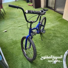  6 بسكليت جنط20 بحالة ممتازة جدا هفي الأصلي مع عاكس خلفي وضوء على البطارية