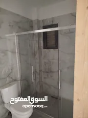  5 شقة في الماصيون طابق اول في منطقة حيوية بجانب الشارع