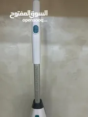  1 مكنسه وممسحه كهربائيه في نفس الوقت