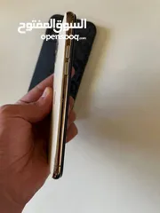  2 للبيع آيفون 11pro بسعر حرق