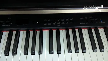  6 Yamaha Clavinova Beginner Piano For Sale