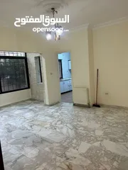  3 شقة فارغة للبيع في منطقة الشميساني - ref : 14549