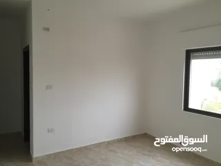  12 شقة سكن أ ضاحية الامير علي طريق المطار بجانب مدارس بيت المقدس 130 متر مربع طابق 2