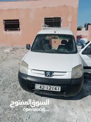  1 بيجو بارتنر