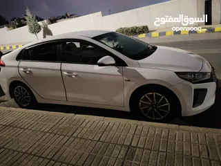  12 هيونداي ايونيك 2018 فحص للبيع لون ابيض جمرك2022 مالك واحد في الاردن