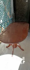  4 طاوله سفره بحاله جيده جدا بدون كراسي