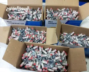  5 فرد طخ مسامير 6 ملم مع 100 مسمار  مع أدوات تنظيف و نظارة  وصندوق قوي لحفظ الفرد
