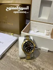  4 ساعه جميله جدا  VERSACE  GMT جديده كليا. اصلي 100‎%‎.    مع كامل مرفقاتها من أجمل لون راقي جدا وجذاب