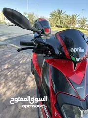  4 Aprilia sr 150