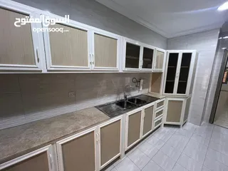  5 For rent, a villa in Salwa with a garden for families