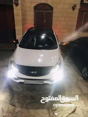  1 سبورتاج فل الفل فتحه بانورما كل السقف ضواو ليدات قدام ورا  كراسي جلد  صيانه دوريه