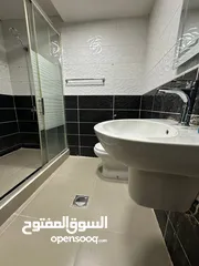  19 شقه تستحق المشاهده فارغه للايجار ضاحيه الرشيد مكونه من 4غرف نوم - مطبخين- مدخل خاص  سوبر ديلوكس