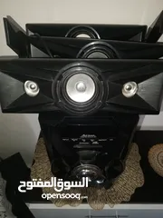  3 مسرح منزلي صب و3 سمعات صوت ودقة للبيع او البدل ع طيور كوكتيل او كنار
