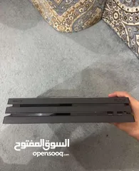  2 بلاستيشن فور برو مستعمل للبيع نظيف جداً