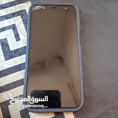  14 هاتفين شغالين بشكل ممتاز للبيع بسعر 30