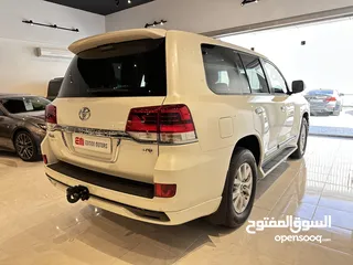  4 2018 LAND CRUISER GXR V8