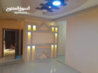  14 شقه سوبر ديلوكس مدخل منفصل للايجار 150م ضاحيه الحسين