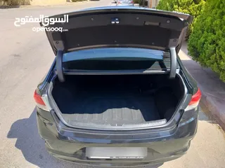  12 هيونداي سوناتا 2018 7جيد بحال الشركه ممشى قليل  استخدام شخصي مرفق ورقة الفحص