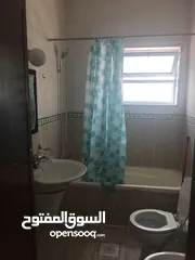  7 شقة فارغة - الجبيهة - 3نوم - قرب الخدمات العامة