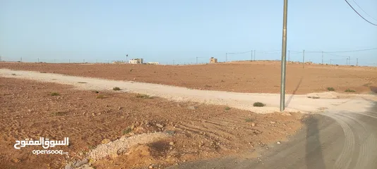  6 ارض للبيع شرق عمان البيضاء