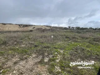  5 ارض 628 متر على شارعين تصلح ل اي نوع من البناء خلف براڤو بيت وزن