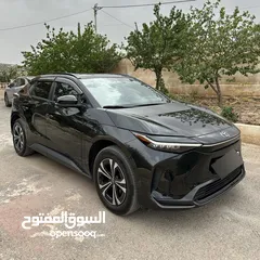  4 لعشاق التميز BZ4X اسود (صنف نادر.7 كاميرات.4 شاشات.)فحص كامل مالك أول من الزيرو بحالة الوكالة