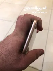  1 ايفون 8 حاله ممتازه
