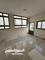  7 شقة في بيتونيا 130 متر داخلي بالإضافة إلى ساحة ومدخل خاص للبيع