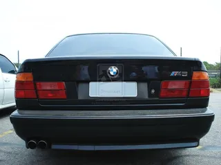  1 طقم ضواو BMW الفئة الخامسه موديل 1990-1992 مستعمل اصلي بحالة الجديد موجود ب نابلس شارع القدس