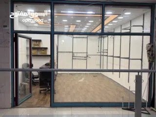  7 محلين للبيع خلو بسعر مغري جدا