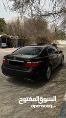  4 Lexus LS 460