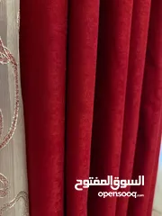  4 ستائر مستعمله للبيع لشباكين جلد الغزال لون خمري