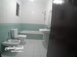  7 شقة فارغة - عرقوب خلدا - 3نوم 1ماستر - 196م