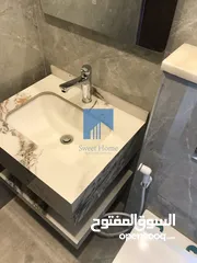  9 شقة فاخرة للبيع في الجندويل طابق ثالث مع روف دوبلكس 131م تشطيب سوبر ديلوكس لم تسكن