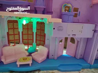  8 بيت باربي بحالة الجديد