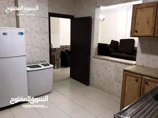  13 شقه للبيع مفروشه مقسمه 3 ستوديوهات مفروشه ومؤجره 600 د شهري
