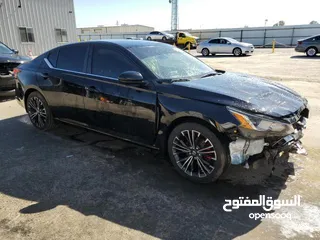  2 Nissan Altima 2019