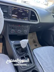  9 سيت ليون 2018 فل عدا الفتحة سعر حرق كاش  جير عادي 1200 فحص ممتاز سيارة بحالة الوكالة