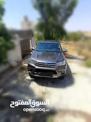  9 تويوتا هايلوكس