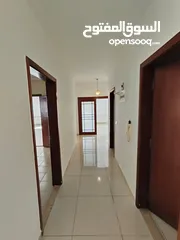  4 شقه فارغه للايجار ضاحيه الامير راشد +220 متر+   4 غرف نوم+ غرفه خادمه+ طابق ثاني