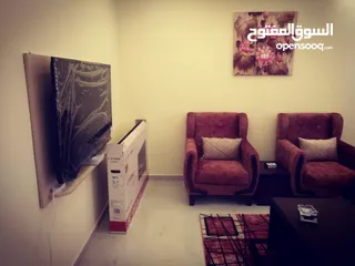  4 شقه مفروشه للايجار في منطقه شارع الجامعه 70 م