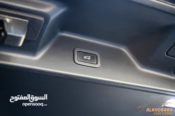  15 Range Rover Vogue 2019 Autobiography Black package   السيارة وارد الماني و بحالة ممتازة جدا