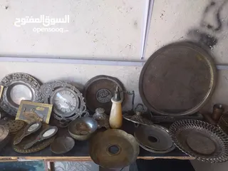  5 نحاسيات قديمة اصفر و احمر للبيع