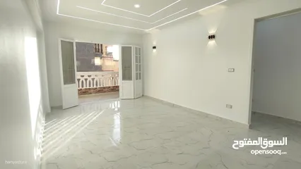  5 شقه تاني عماره من البحر مباشر اسكندريه المندره بجور المنتزه  تصلح للاستثمار العالي او السكن كمان