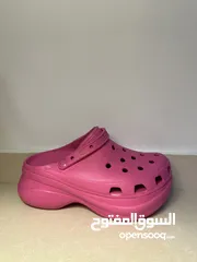  4 كروكس crocs حذاء رياضي/ شبشب بكعب عالي مريح وعصري